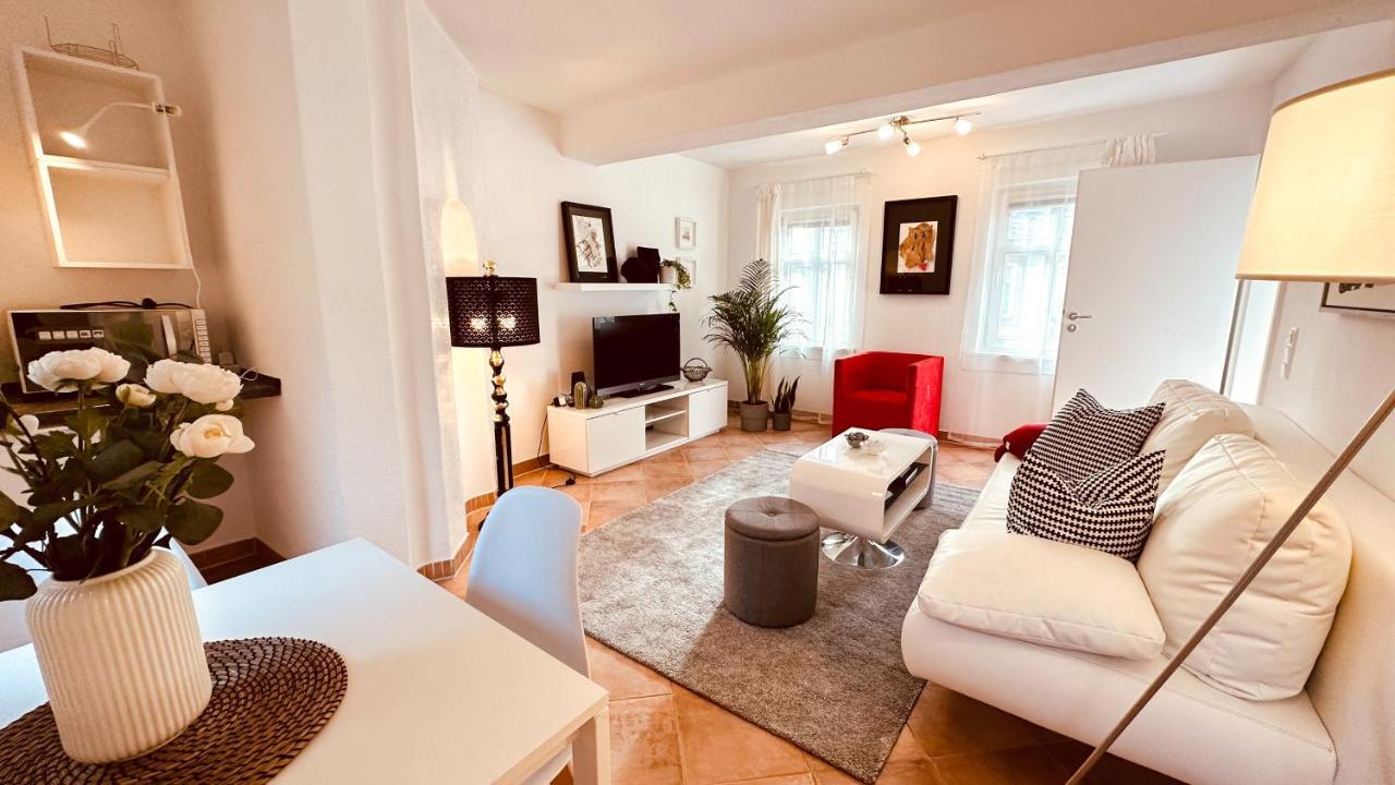 Kuenstler Ferienwohnung Am Weilburger Schloss, Marktplatz 9 Exteriér fotografie